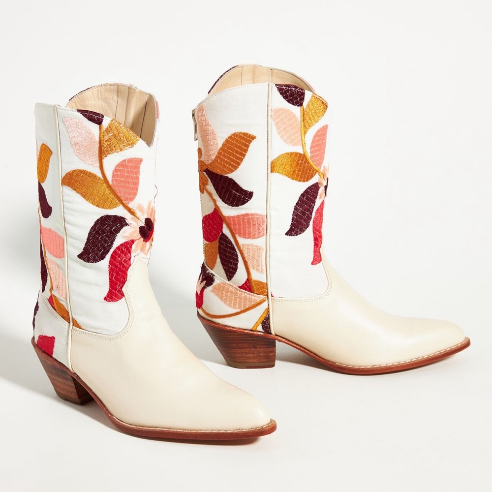 Momo boots in size 38